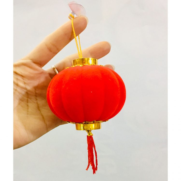Velvet Fortune Lantern – Mini Red Tassel Ornament